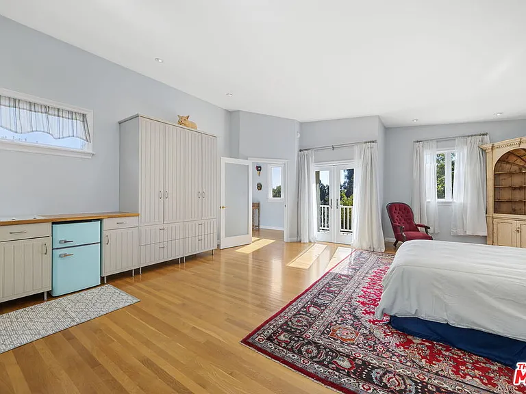 11215 W Sunset Blvd — Photo 35
