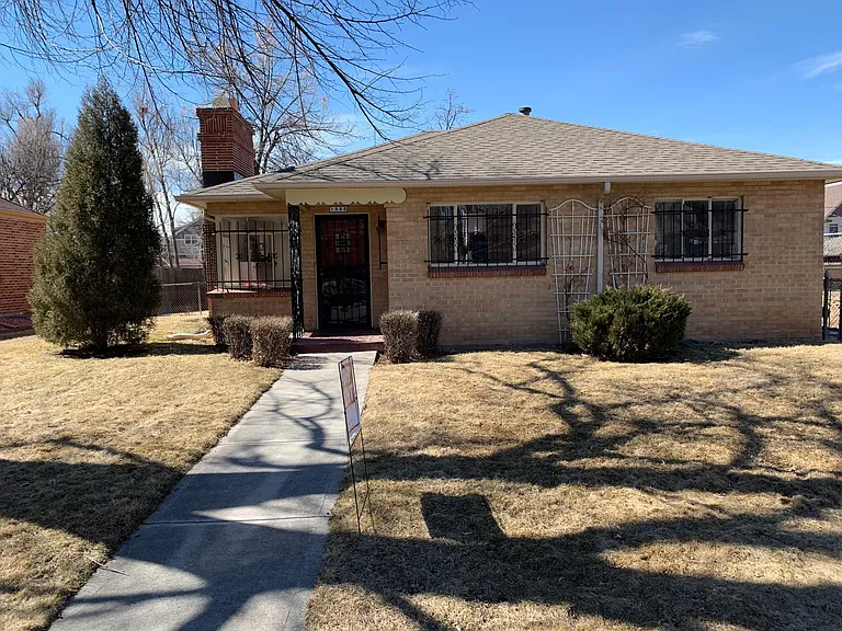 1555 S Clarkson St — Photo 1