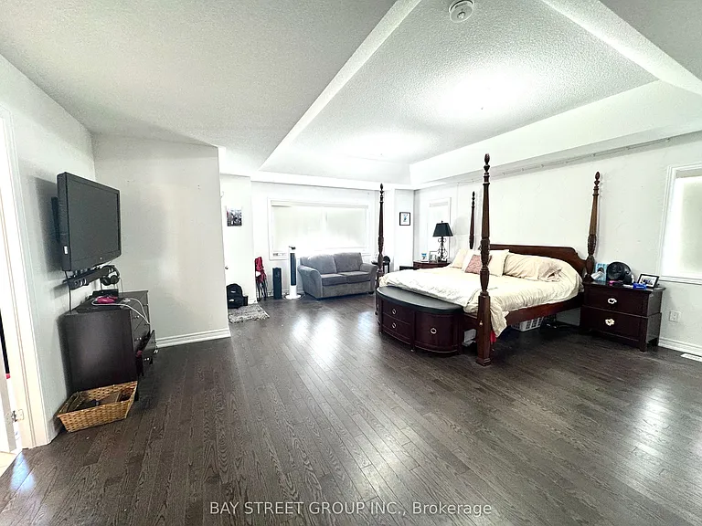 1003 Green St — Photo 11