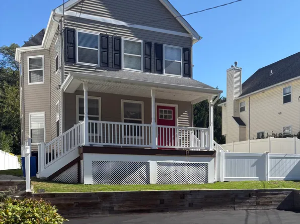 242 Spring Rd, Huntington, NY