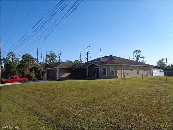 4th image of 2635 Queen Dr