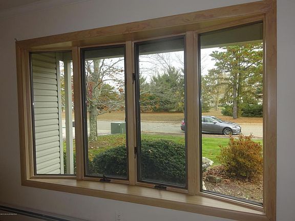 2nd image of 19 Willougby Ct