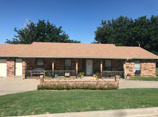 1102 S 5th St, Canadian, TX 79014