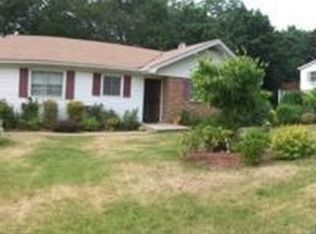 12 Crescent Ct, Peekskill, NY 10566