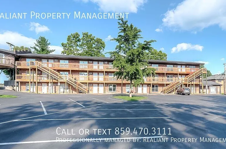 2021 Cambridge Dr #40 — Photo 12