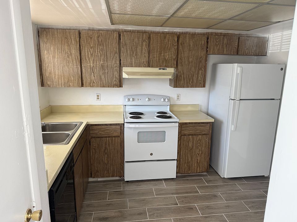 1st image of 7189 Balboa Dr #7189