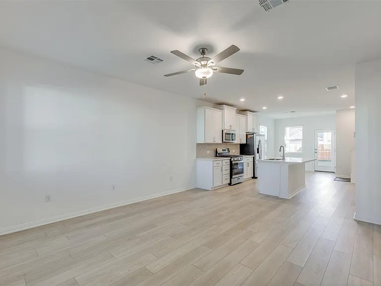 13917 Gilwell Dr — Photo 3