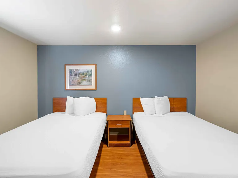 Studio Suite - 2 Full Beds