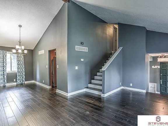 3rd image of 1854 Kingston Cir