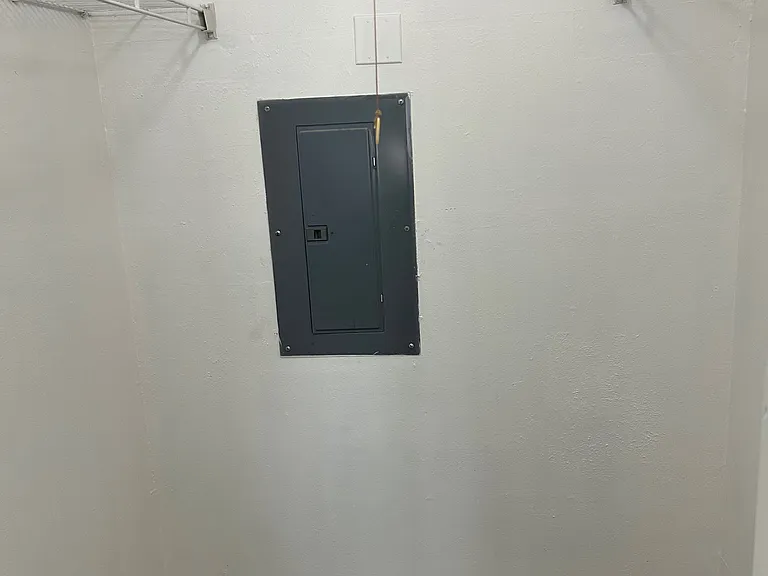 Walk in closet