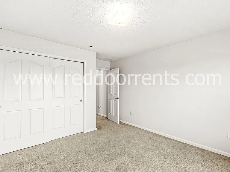 4712 Pebblepointe Pass — Photo 35