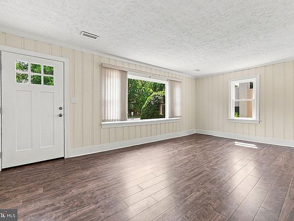 4th image of 531 Richmond Rd