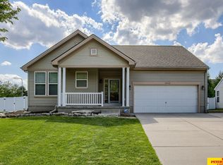 10912 S 110th St, Papillion, NE 68046