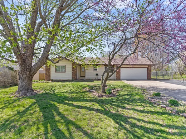 5447 S Honeysuckle Lane, Battlefield, MO 65619