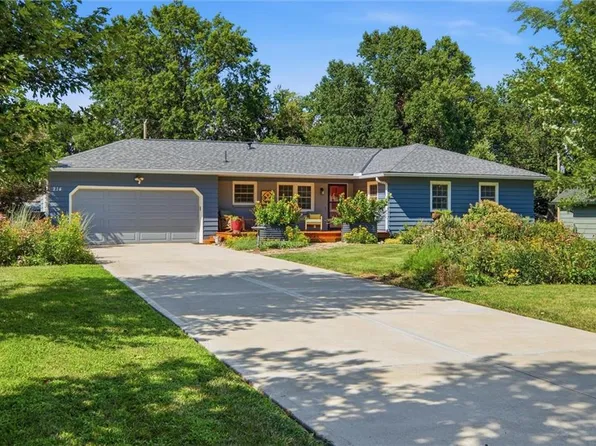 214 W 114th St, Kansas City, MO 64114