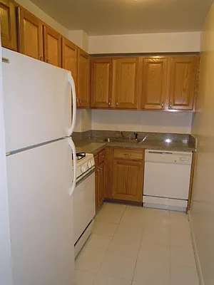 Rented by Metropolitan Equities | media 13