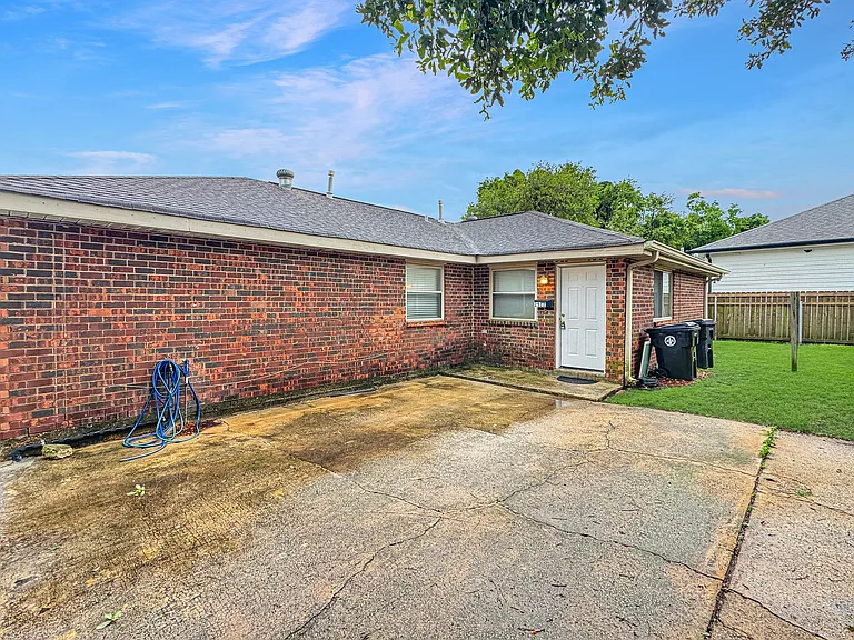 2512 Mexico St — Photo 1