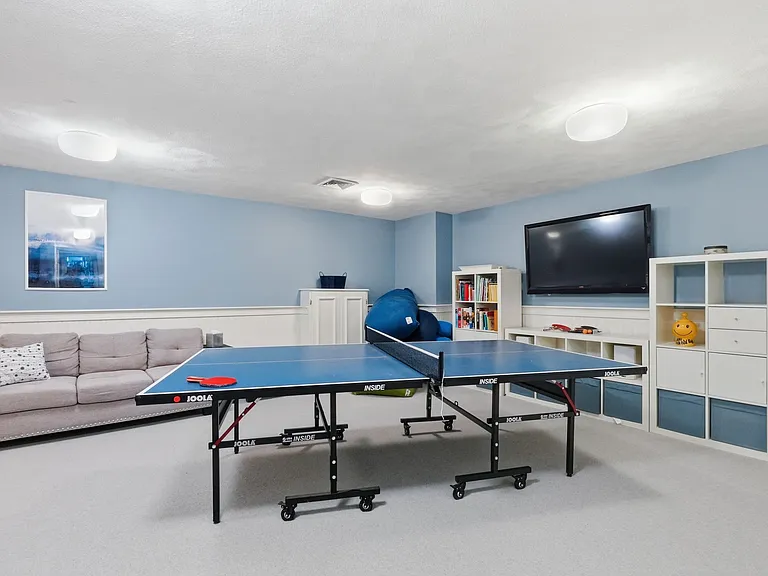 16 Gerber Cir — Photo 41