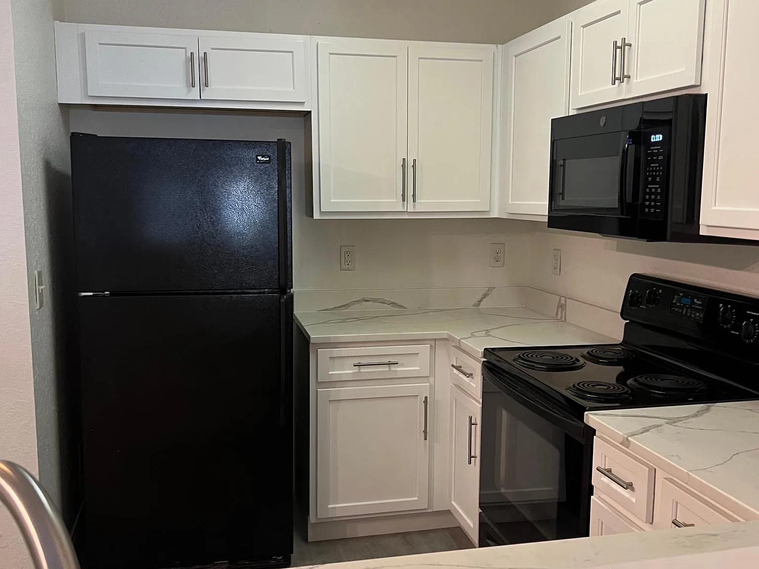 202 E South Street — Photo 3