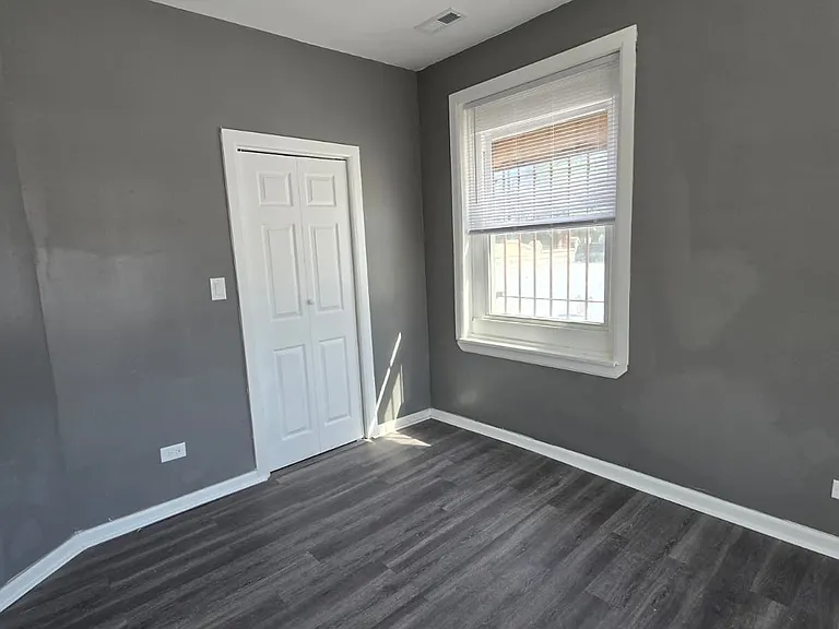 346 N Laramie Ave #2S — Photo 14