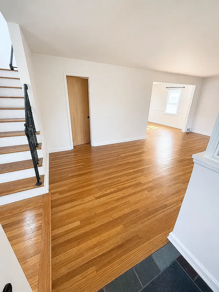3 bed, 1.5 bath, 1490 sqft, $2,200 — Photo 4