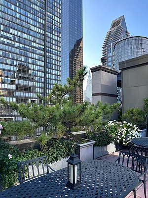 Sold by Douglas Elliman | media 15