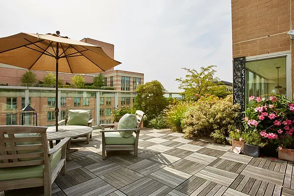 Sold by Brown Harris Stevens | media 9