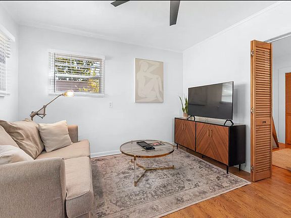 2nd image of 3627 1/2 33rd St