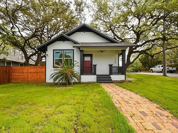 2nd image of 1905 Brackenridge St
