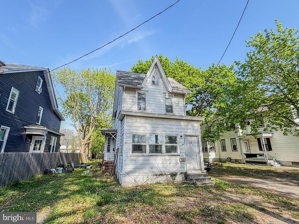 1st image of 67 Walnut St