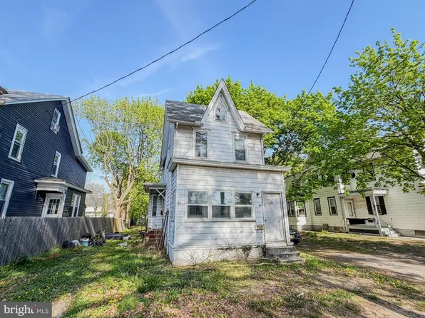 67 Walnut St, Salem, NJ 08079