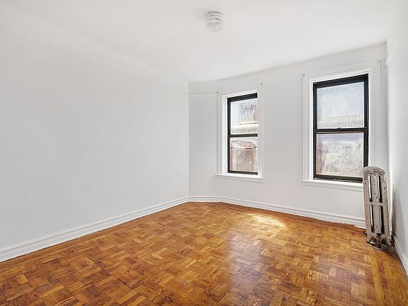 3rd image of 825 Walton Ave APT 5H