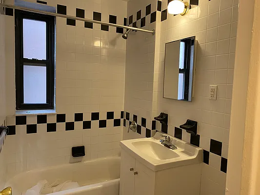 Rented by Coldwell Banker American Homes | media 7