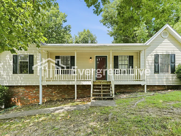 5246 Briarwood Cir — Photo 1