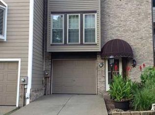 427 Timber Dr, Trafford, PA 15085