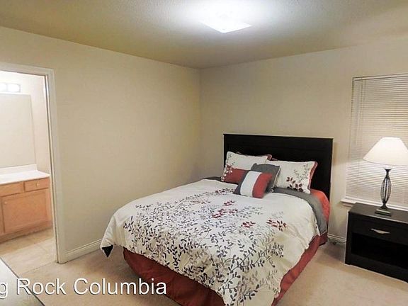 4th image of 1310 Rolling Rock Dr