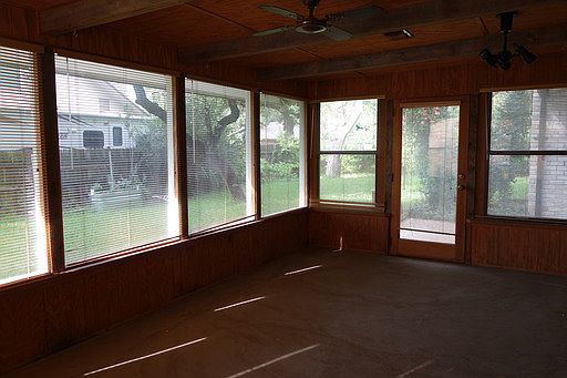 5th image of 9600 Shady Oaks Dr