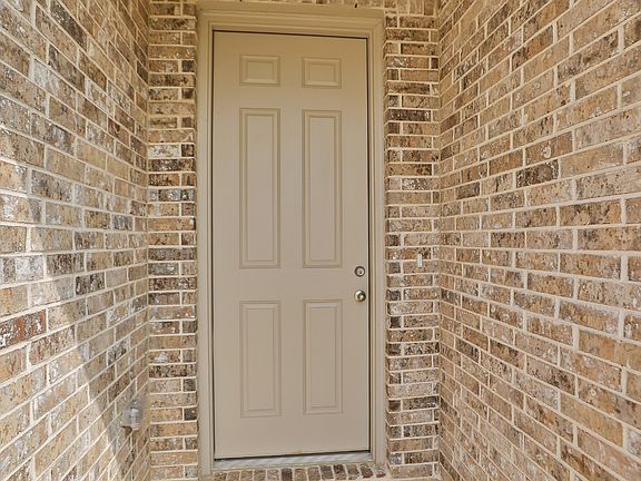 2nd image of 16619 Villa Del Luna Ln