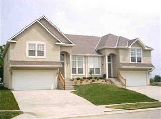 836 S Sumac St, Gardner, KS 66030
