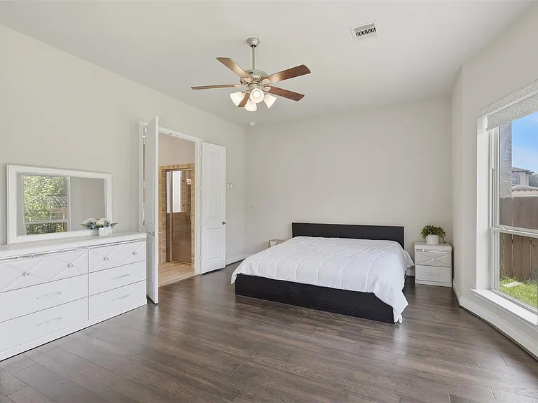 11218 Oudney Ct — Photo 25