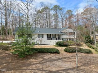 400 Edinburgh Dr, Cary, NC 27511