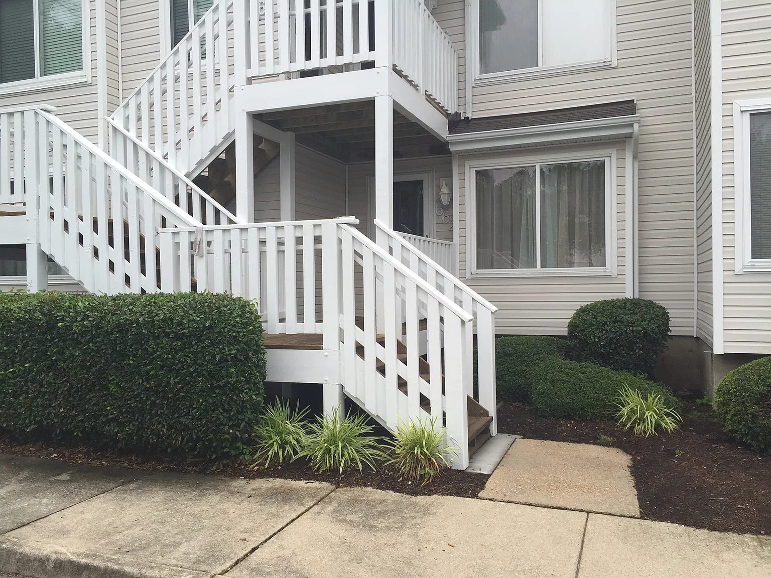2 bed, 1300 sqft, $1,995 — Photo 3