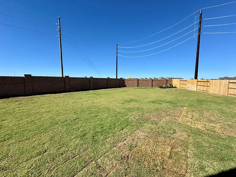 9743 Lucky Knot Ln — Photo 23