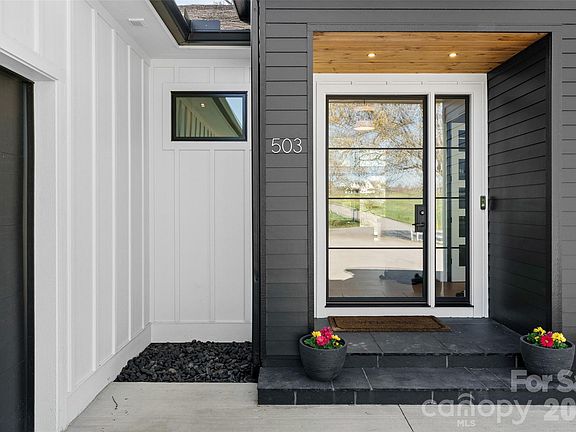 4th image of 503 Nesbitt Dr