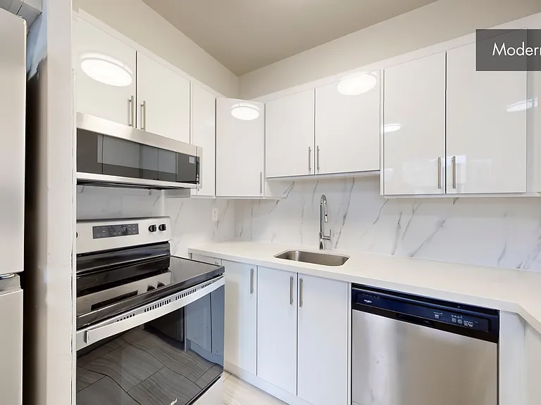 1251 King St W — Photo 15