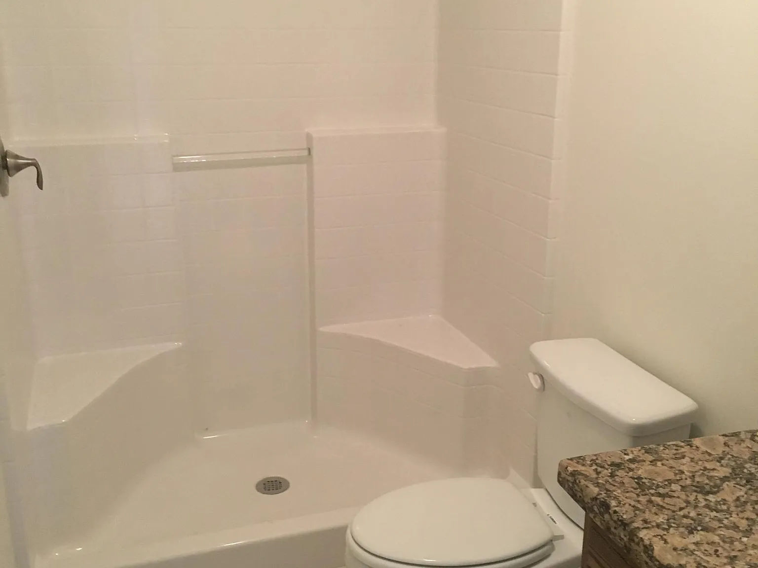 3 bed, $1,200 — Photo 3