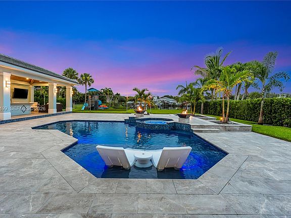 5th image of 665 SW Yacht Basin Way