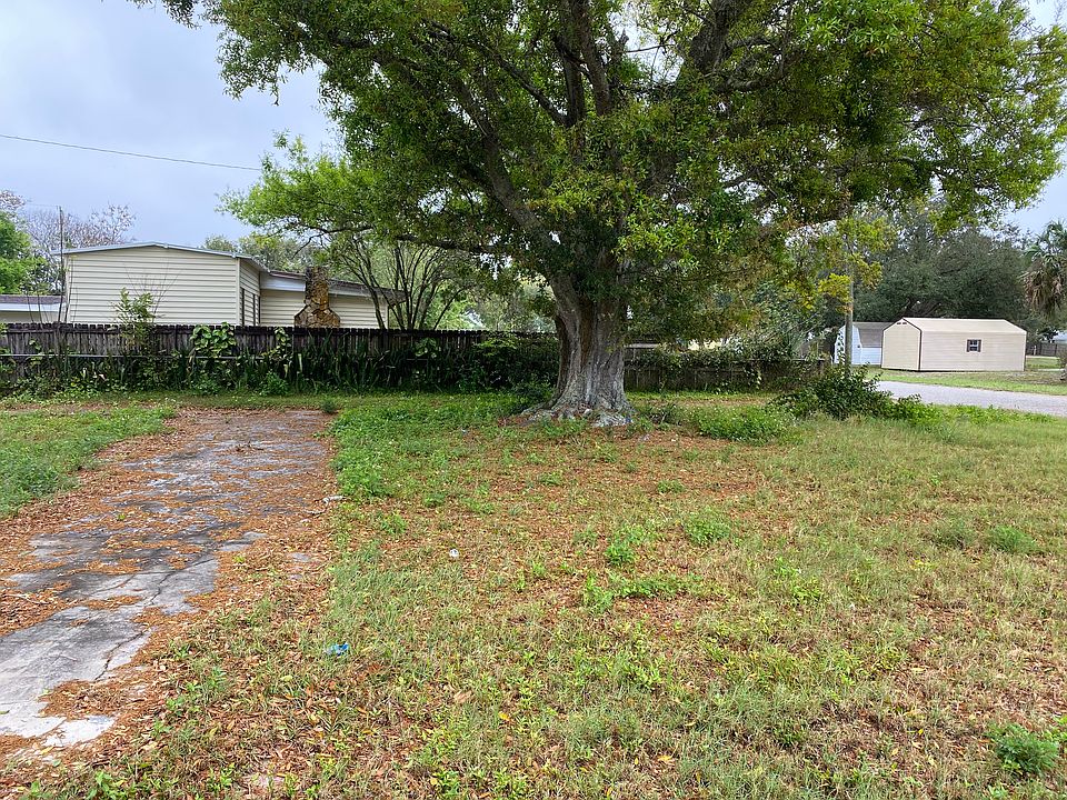 2nd image of 432 Coral Ln