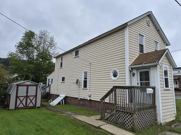 5 S Park St, Sykesville, PA 15865