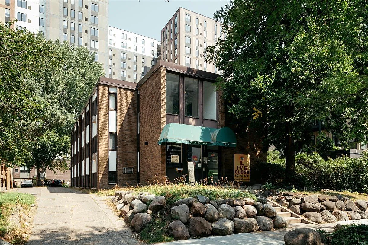 1415 Fifth — Photo 4
